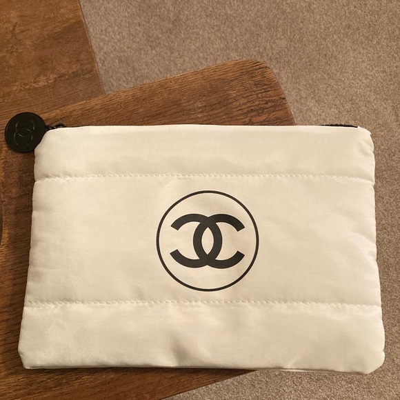 CHANEL Handbags - CHANEL Beaute Puffy Nylon Carryall Makeup/Cosmetic/Toiletry Pouch Case NWOT